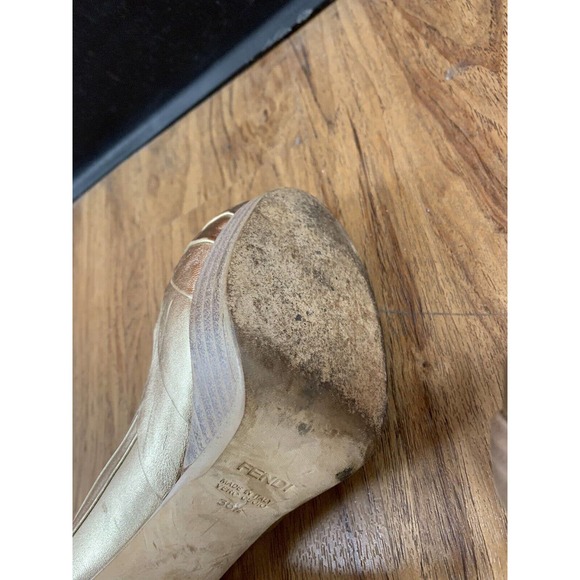 FENDI Pleated Peep Toe Platform Pumps Gold 38.5 - Picture 5 of 6